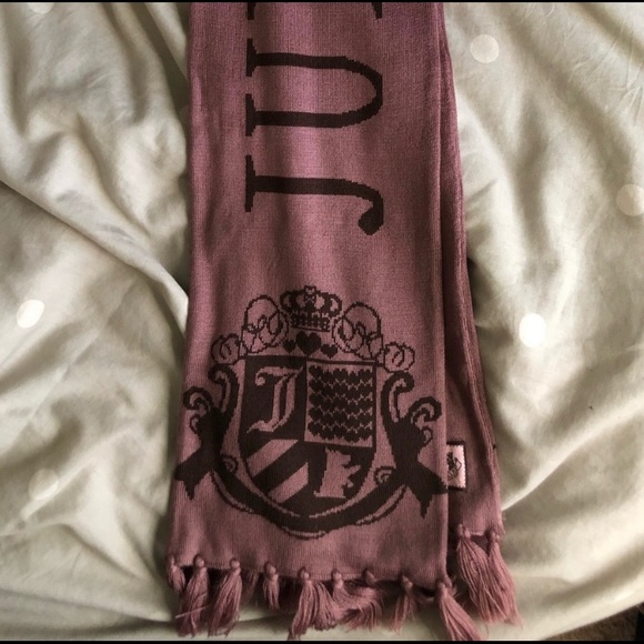 NIB! New Juicy Couture Hat and Scarf Matching Set - Picture 5 of 6